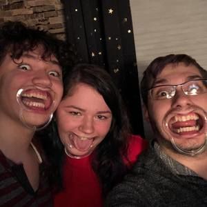 Meet your Posher, Dustin